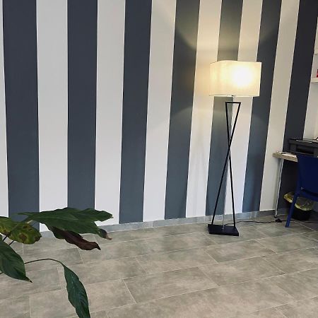B&B Antichi Cortili 테르미니이메레세 외부 사진