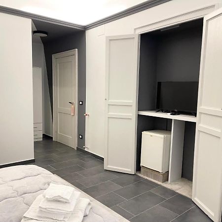 B&B Antichi Cortili 테르미니이메레세 외부 사진