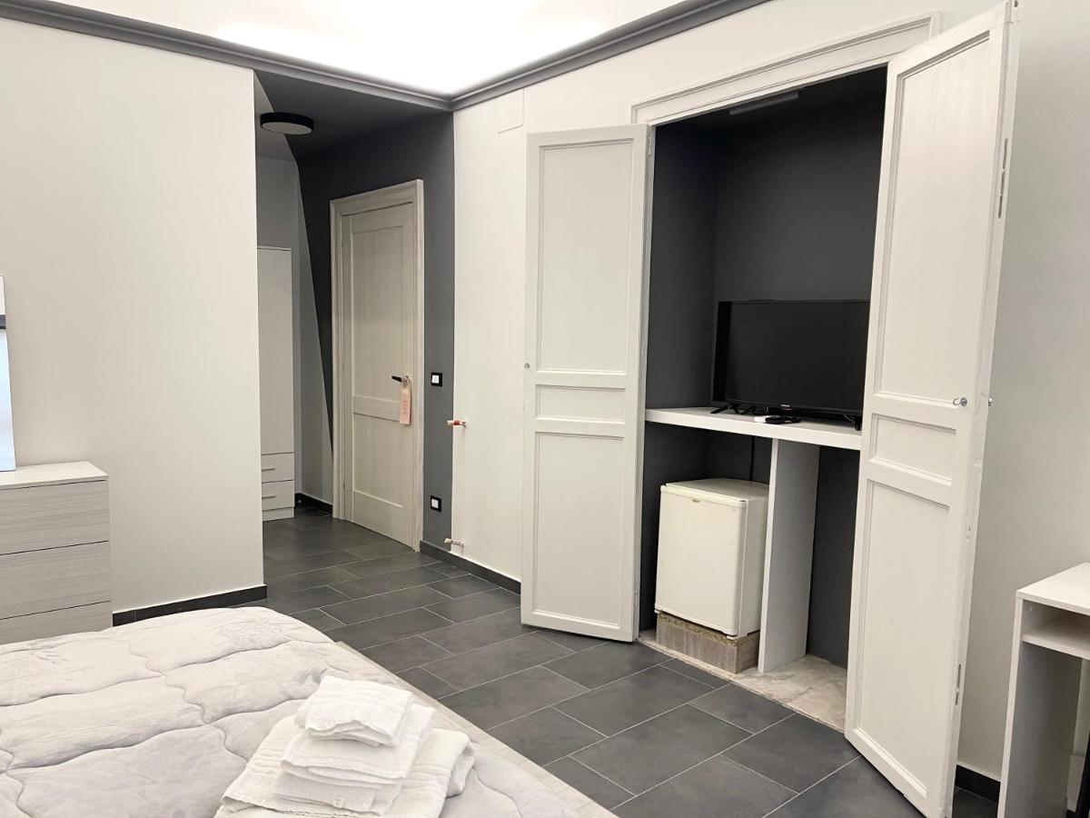 B&B Antichi Cortili 테르미니이메레세 외부 사진